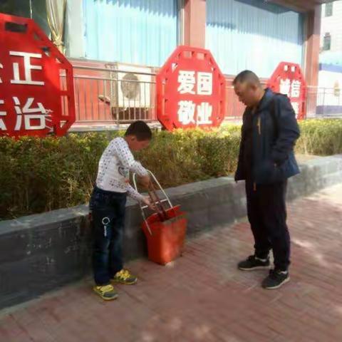 文明城市文明人，爱我宣化“这座城”        宣化区圃园街小学二一班创城纪实