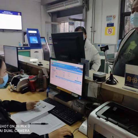 【平安建设☆经开分局】大雨瓢泼 寒风冷冽   温暖依然