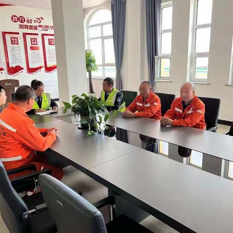 镶黄旗南服务区管理办开展“迎国庆·保安全·强服务”工作