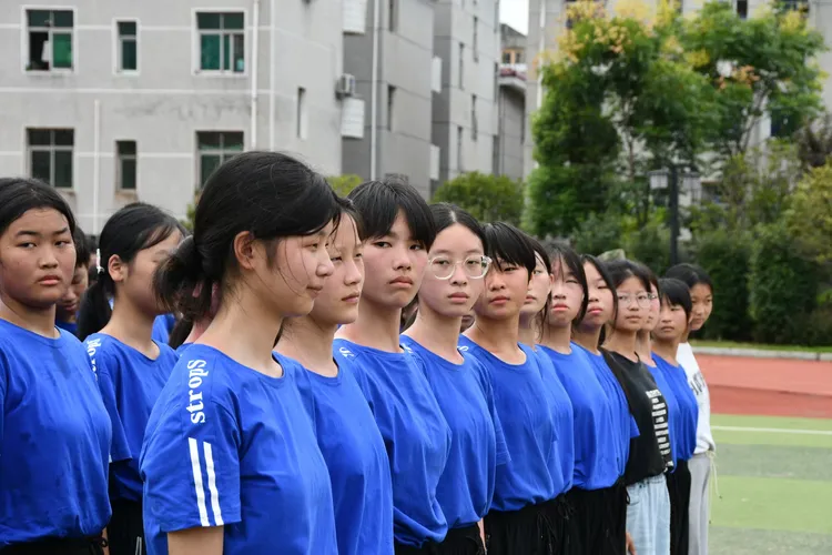 吉水二中 校花图片