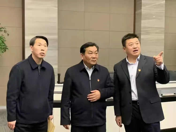 1月22日,太康县县委书记王国玺,县长李锡勇率太康县四大领导班子到