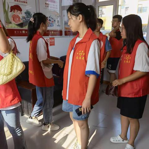 丰富暑假内容，开展实践活动