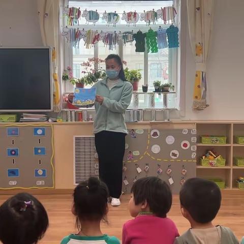 自理能力比赛——穿衣服（陆军防化学院幼儿园小一班）