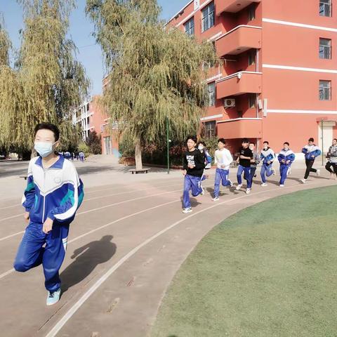 落实“五项管理”   助力健康成长