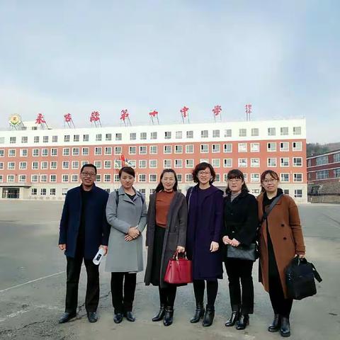 主题学习教研行动寻本真         协作盛会安图团队展风采