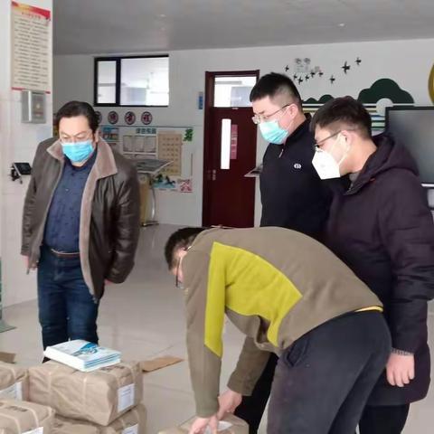 同心战疫情，勠力克学艰