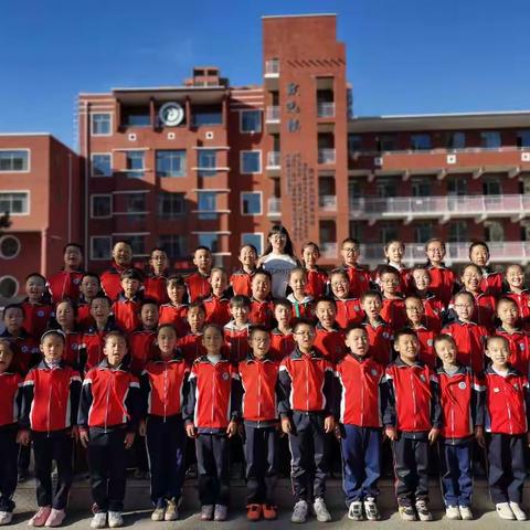 勤学善思 笃行致远  2022-2023第一学期班主任工作总结