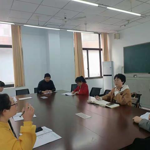 创新实践形式  激发探究兴趣