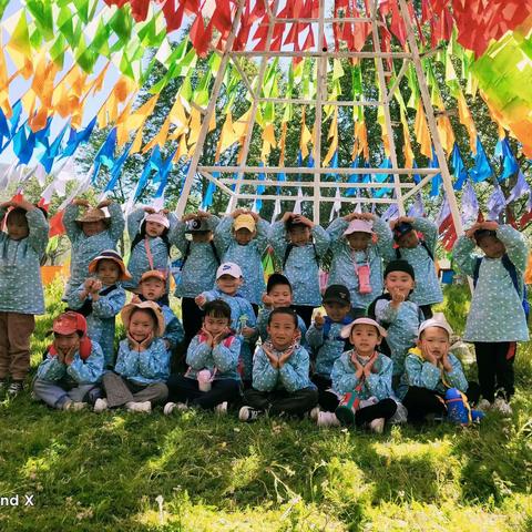 玉树州直属机关幼儿园朵朵中一班“走进大自然，感受新鲜空气，体验美好生活”。