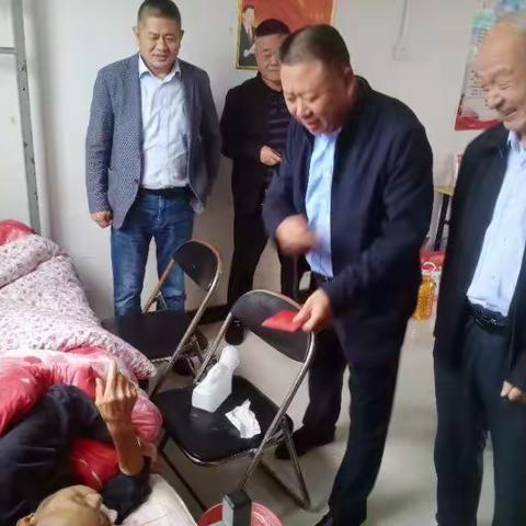 九九重阳节，河南连氏宗亲组织慰问高龄老人