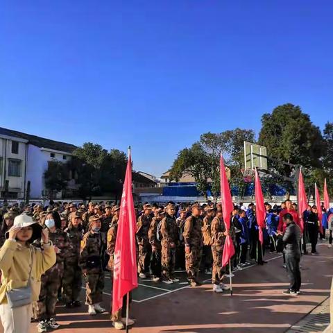 把握今日甘洒汗水放飞心中梦想     挑战明天竞逐群雄追求人生幸福