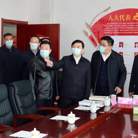 市人大常委会主任吴小华在屯留区宣讲党的二十大精神