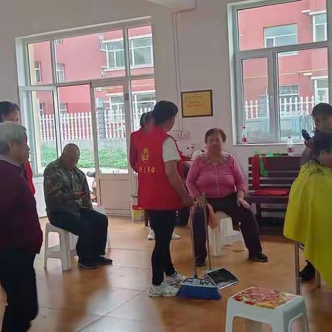 爱心义剪夕阳红，每月一次暖心中❤️