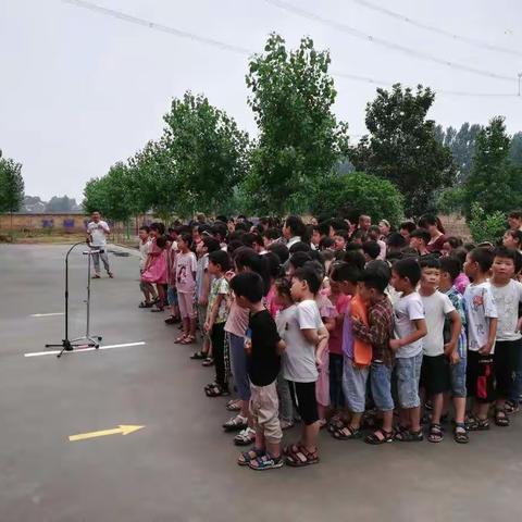 读国学经典，做博雅少年——际村小学经典诵读展示