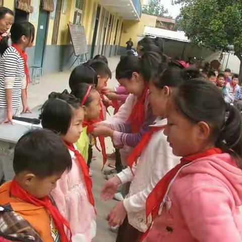 全南县木金中心小学建队日