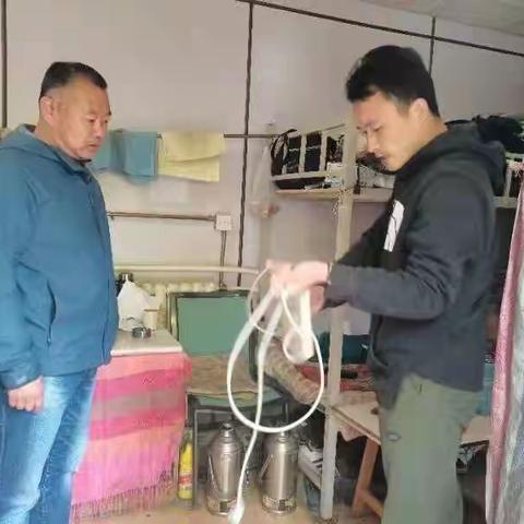 游客过节我在岗 安全过节有保障