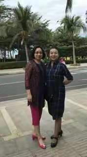 同金华妹妹合影