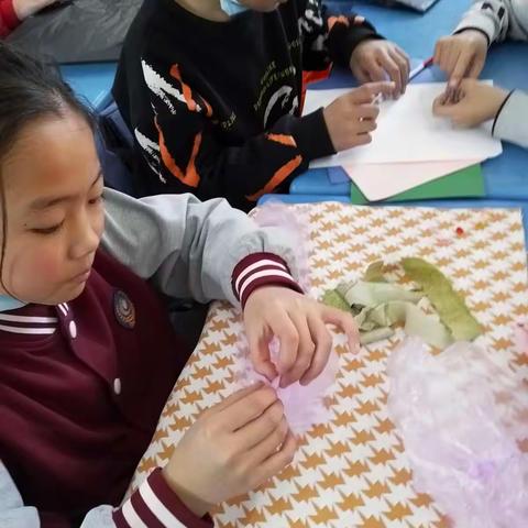 【南马路小学】自制创意环保购物袋 ——— 五年级劳动+课程