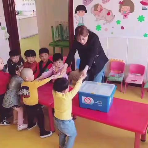 🌞《阳光体育》小二班