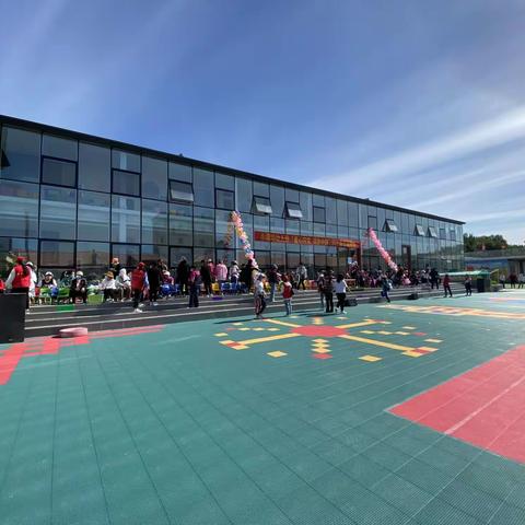 小清华幼儿园  “童心向党，筑梦中国”——六一亲子运动会～朵朵班