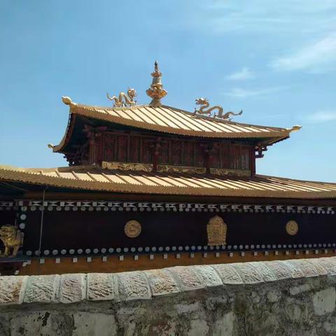 来沙漠看海乌海湖