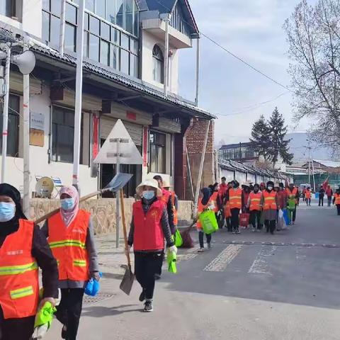 下园子村妇联开展土地种花种树绿化环境活动