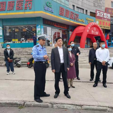 钢城区政府主要领导调研指导静态交通管理工作