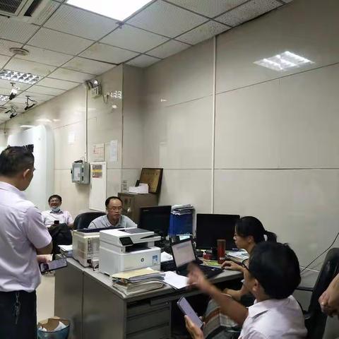 省行运营管理部到桂林洋支行进行第三季度“三化三铁”现场检查