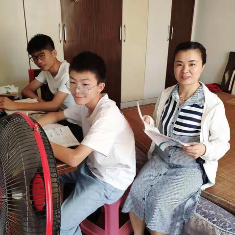 2020年暑期走在家访的路上