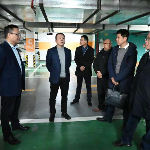 区三江口指挥部研究三江理想城后续处置问题