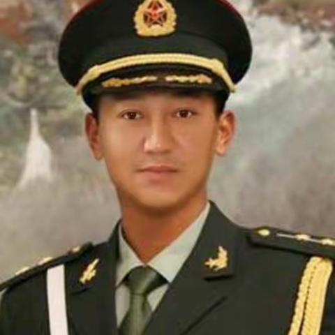 再回首，大山里埋藏的永恒岁月不凋零曾记否，纯真年代种下的情谊绵长温厚今日沧桑辉煌统统搁浅，且把手相牵