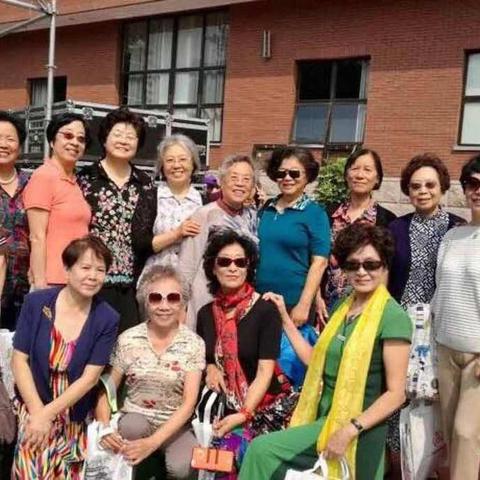 2017年9月女附中1963初三4班 相聚在母校百年校庆