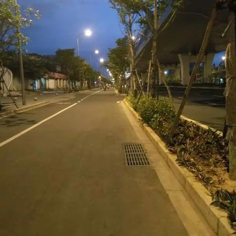 5月25日秀英区人社局夜巡海盛路简报