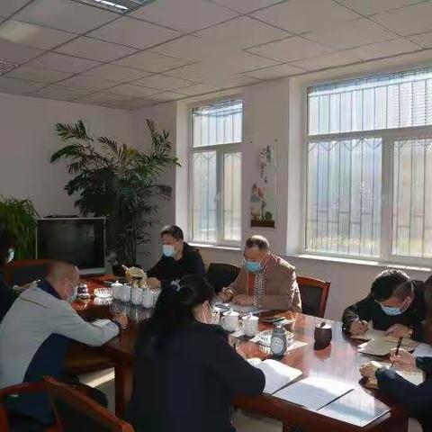 正业房地产党支部开展4月份党员集中学习会暨党课学习活动