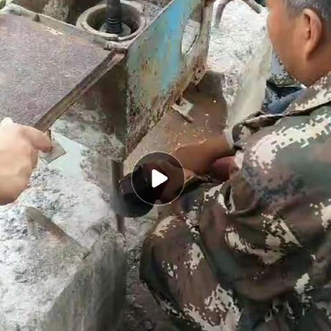 致敬最美护渠人|抓住汛前有利时机，抢修水利工程
