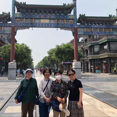 二十八中附小同学56年后的相聚