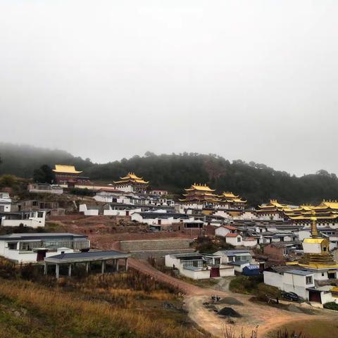 跟我走过这个秋天---郎木寺