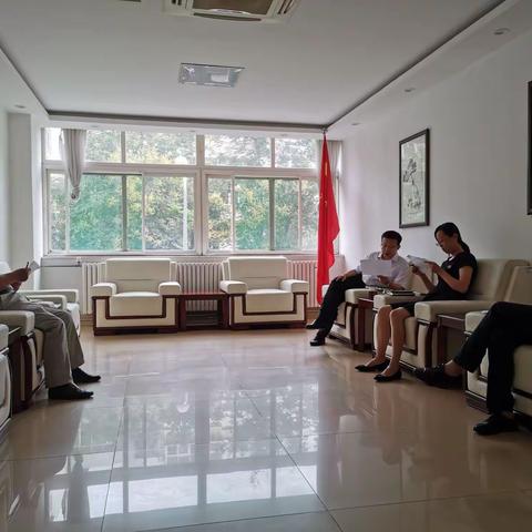 燕山街道召开会议专门研究部署东郊饭店二期改造项目