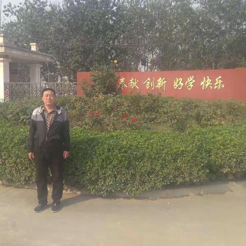 烛光下的坚守----记安庄小学王双安老师