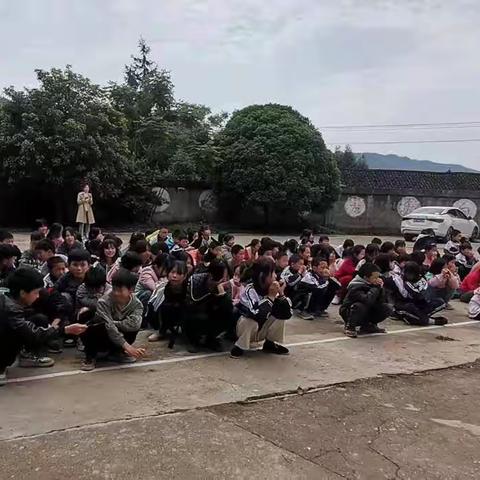 西洋江田心桥小学消防安全演练