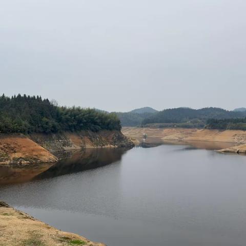 乡村一隅一一印子山水库