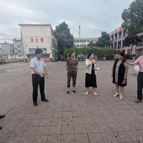 今朝共聚携书行，厉兵秣马以迎考——高二年级培优补差管理篇（六十七）