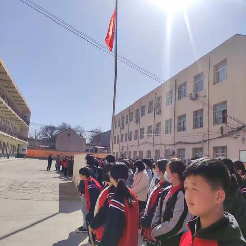 北温中学周一升国旗仪式
