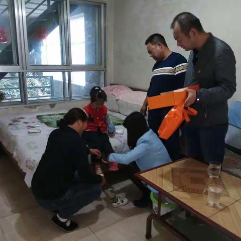 爱心助成长 留守不孤单