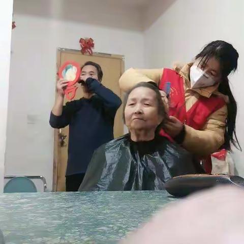 爱心义剪暖人心 让关爱从“头”开始——渭城区残疾人联合会组织开展爱心“义剪”活动