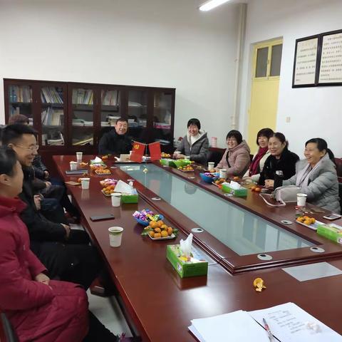 春风化雨数十载　倾心奉献育桃李——涞水小学举行退休教师茶话会