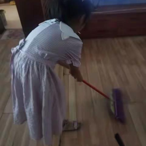 劳有所获，心有所居——蒋家岗学校二（1）班劳动教育之我爱我家