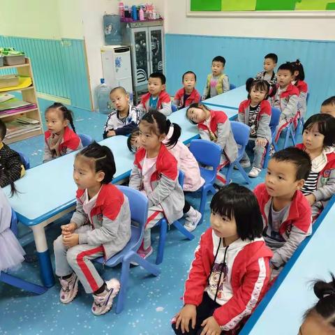 国苗幼儿园中二班“消防演练”