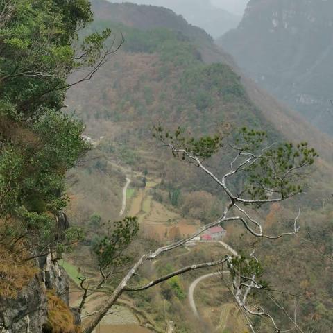 保康马良登山探寨