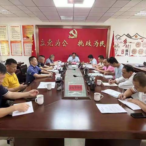 金安筹备组吹响2022年清理河湖水浮莲“百日大战”的冲锋号